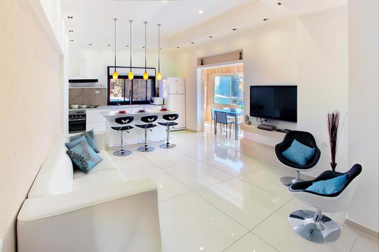 Luxury Apartment In The Heart Of The German Colony Jerusalem Exterior foto