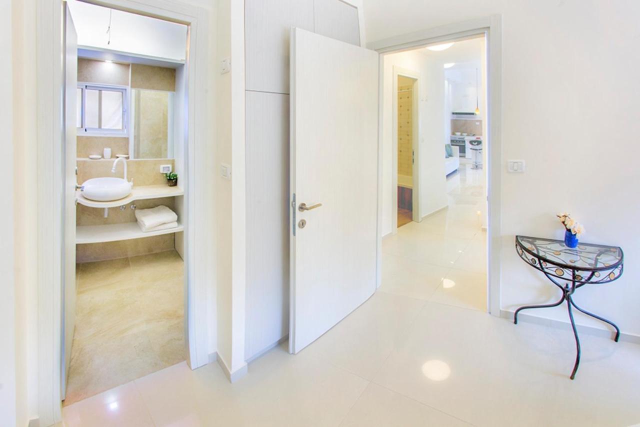 Luxury Apartment In The Heart Of The German Colony Jerusalem Exterior foto